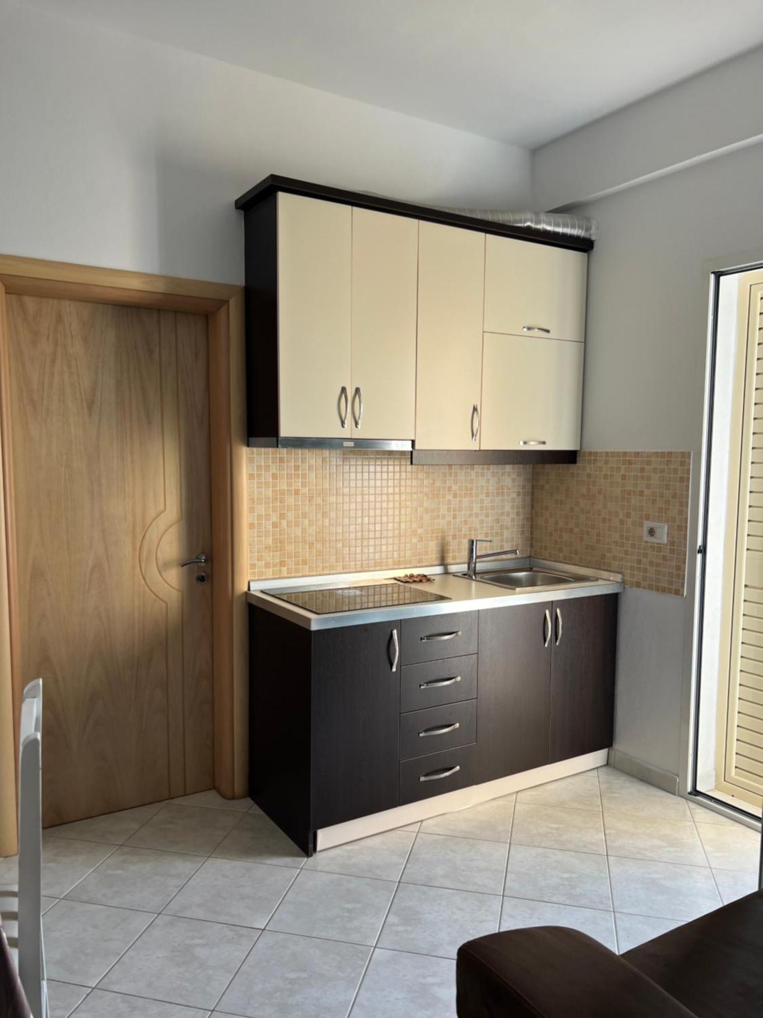 Apartments Rezidenca Sinani Orikum Buitenkant foto