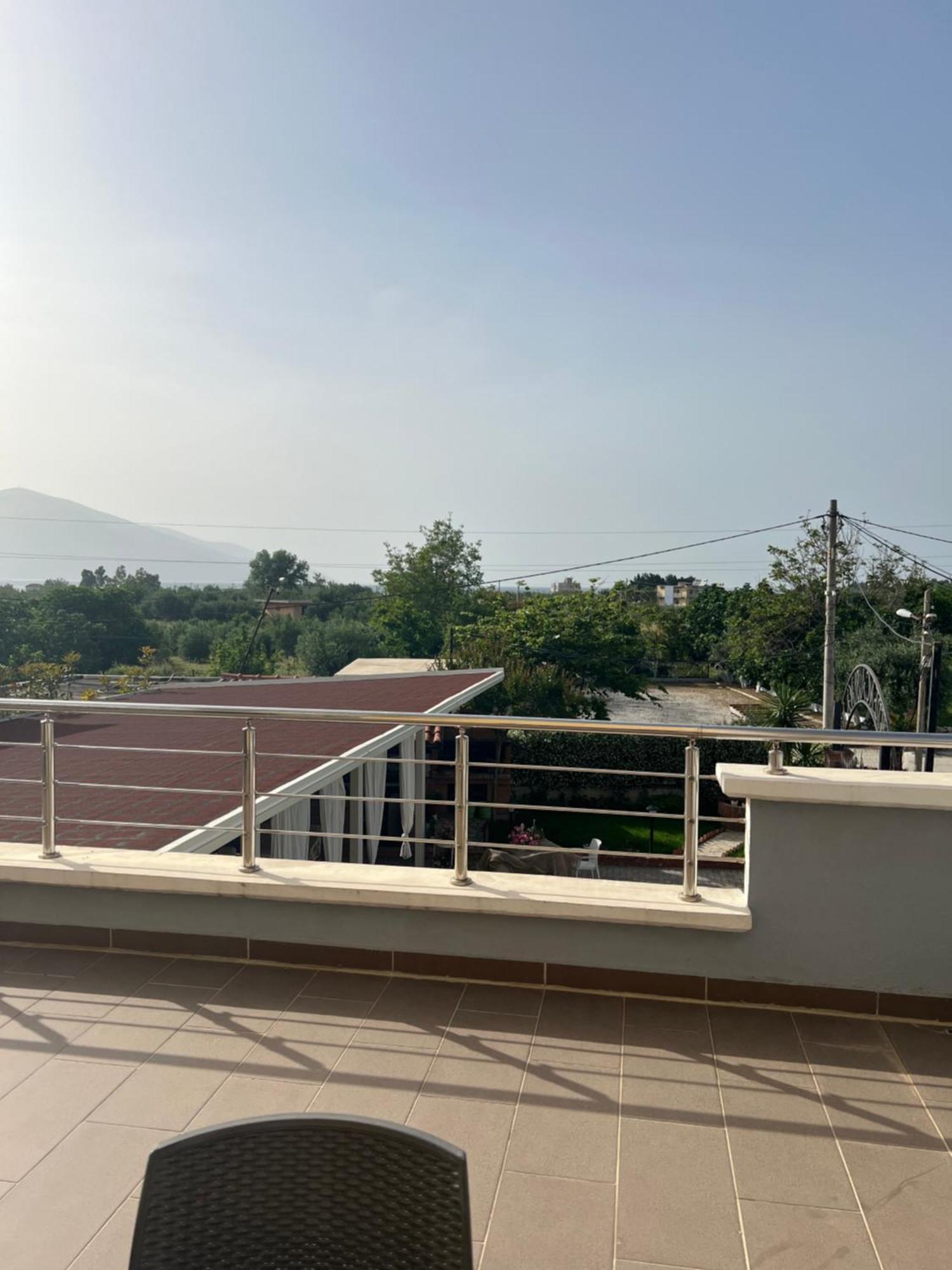 Apartments Rezidenca Sinani Orikum Buitenkant foto