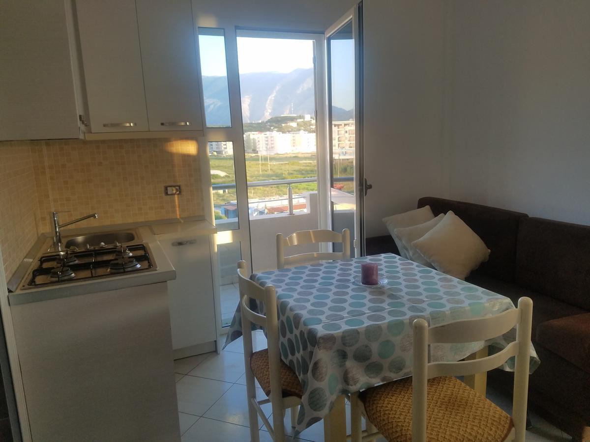 Apartments Rezidenca Sinani Orikum Buitenkant foto